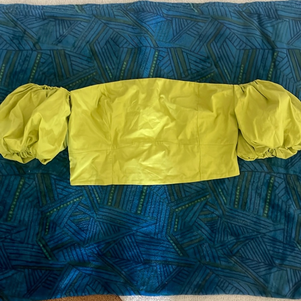 Abercrombie & Fitch Off The Shoulder Top